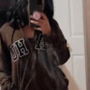 Meet your Posher, Ella